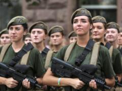 Полторак подписал приказ о премиях военнослужащим