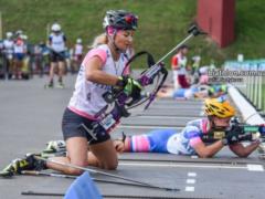 Валя Семеренко выиграла золотую медаль в День флага на Чемпионате мира по летнему биатлону