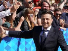 Зеленский предлагает наделить народ Украины правом инициировать законы