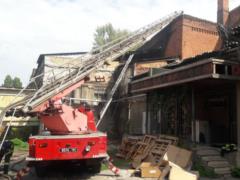 В Харькове горели склады пивзавода  Новая Бавария 