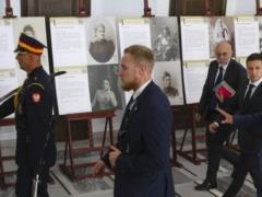 Зеленский выступает за активизацию межпарламентского диалога Украины и Польши