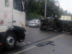 Под Киевом столкнулись пять авто