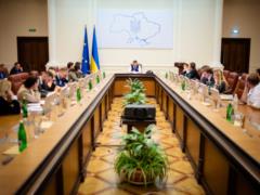 Кабмин ввел электронный документооборот