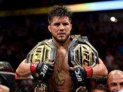  Можешь преклонить колено . Чемпион UFC устроил Ломаченко наглую провокацию