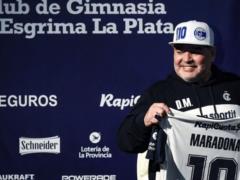Фантастическое представление Марадоны тренером Химнасии