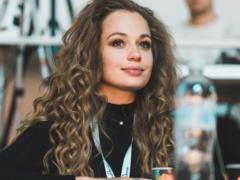 Певица Яна Соломко впервые прокомментировала развод с мужем-бизнесменом