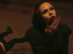 Фронтвумен The Hardkiss Санина чуть не сгорела на съемках нового мистического клипа