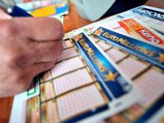 Француз зашел выпить кофе и выиграл в лотерею €1 млн