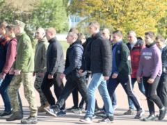 К Житомирским десантникам согласились пойти на службу уже более 100  призывников 