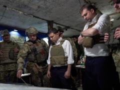Зеленский встретился с военнослужащими ООС
