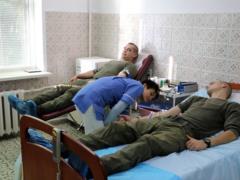Во Львове гвардейцы спасали жизни тяжело раненых бойцов ВСУ