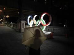 Представлен официальный логотип Олимпийских игр-2024, в него заложили три символа