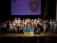 В Чернигове детям павших Героев подарили  Родительское сердце 