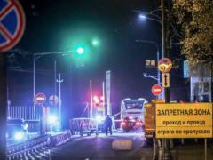 В Москве ребенка засосало в трубу в здании Службы разведки