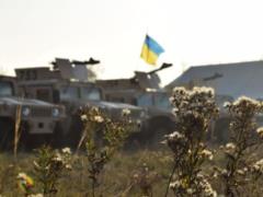 Обстрелы на Донбассе не прекращаются, двое военнослужащих ранены