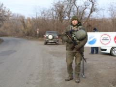 Гвардейцы и полиция в Золотом-4 оберегают покой мирных жителей
