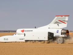 Сверхскоростная машина Bloodhound разогналась до 790 км в час