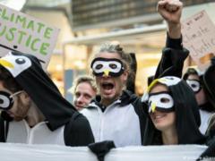 Протест экоактивистов затруднил работу аэропорта Берлина