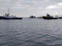 Захваченные Россией украинские корабли идут в Одессу