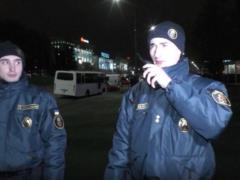Guardsmen provide order in the streets of Kharkov