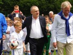 Surkis: In the Federation, they seriously believe that they brought up the same world champions