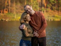 Маричка Падалко очаровала семейной фотосессией с мужем и тремя детьми