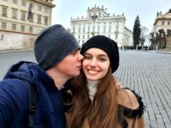  Спасибо любимому мужу : Дмитрий Комаров устроил романтический сюрприз жене