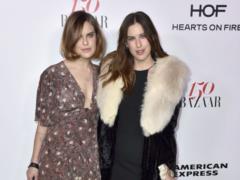 The daughter of Demi Moore in the video shocked her face in blackheads