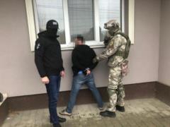 На Закарпатті СБУ і поліція знешкодили банду рекетирів