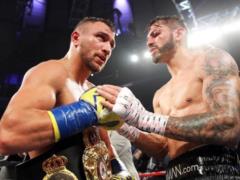 Ломаченко тепло встретился с бывшим соперником на Конгрессе WBO