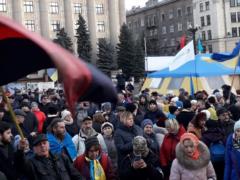 Несколько сотен человек вышли в Харькове поддержать митинг  Против капитуляции 
