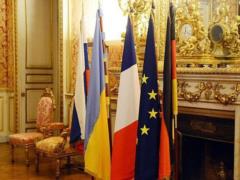 Зеленский после встречи с Макроном начал переговоры с Меркель