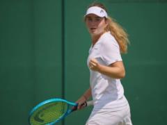 Украинка Снигур уверенно обыграла россиянку и вышла в четвертьфинал турнира в Дубае