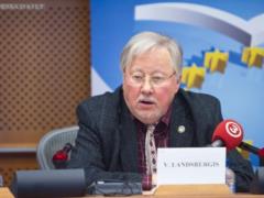 «Німеччина в третій раз скочується до соціалізму»
