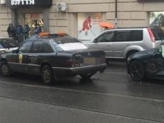 В центре Харькова пять машин попали в ДТП