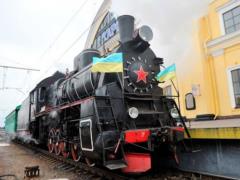 В Харькове для детей устроили экскурсию на единственном в Украине ретропоезде