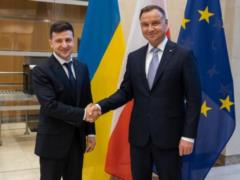 Президенты Украины и Польши обсудили транзит газа и имплементацию минских договоренностей