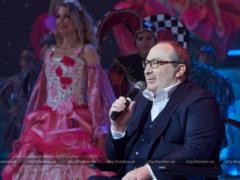 Кернес поздравил детей на новогодней сказке во Дворце спорта