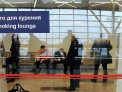Putin signed law on smoking rooms at the airport