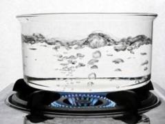 Чем опасна для организма повторно прокипяченная вода