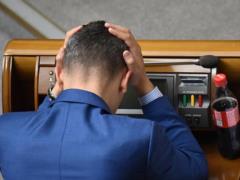 Зеленський схвалив введення кримінальної відповідальності за кнопкодавство в Раді