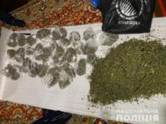 На Харьковщине полицейские в течение суток изъяли около 8 килограммов каннабиса