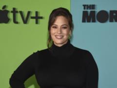 Plus-size модель Эшли Грэм родила первенца