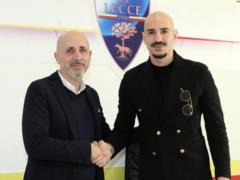 Лечче арендовал полузащитника Дженоа
