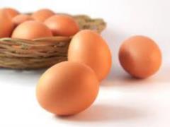 Do I need to wash my chicken eggs before eating