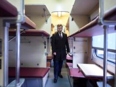 Кравцов за свое увольнение получит  немалую  денежную компенсацию