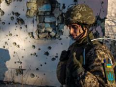 ООС: Российские войска применили ствольную артиллерию – один военнослужащий ранен