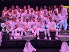 Total white. Неймар на стиле отгулял день рождения в ночном клубе