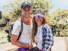 Слава из  НЕАНГЕЛОВ  прокомментировала, что делала вместе с Павлом Вишняковым на Бали