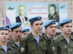 Денисова назвала количество крымчан, согласившихся служить в российской армии